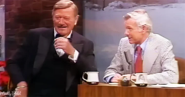 John Wayne’s Unscripted Moment on ‘The Tonight Show’ Leaves Johnny Carson Stunned