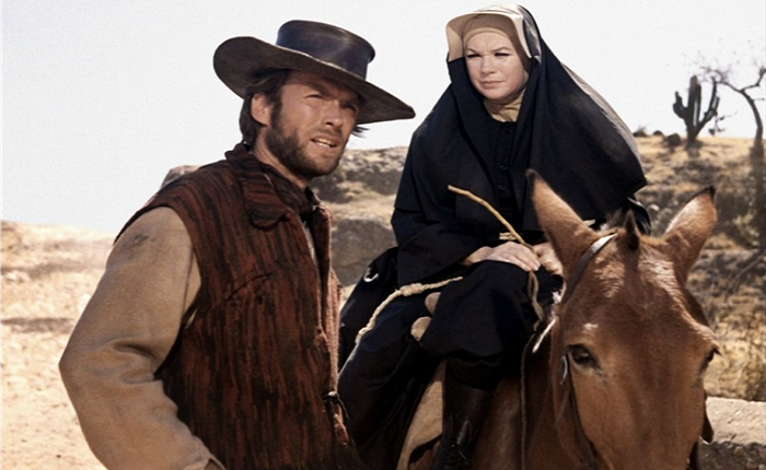 Clint Eastwood: Shirley MacLaine’s Two Mules for Sister Sara set feud – He got off the horse, looked at the horse, and socked him